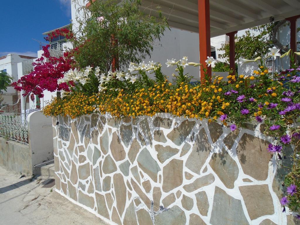 Helios Serifos Livadi  Exterior foto